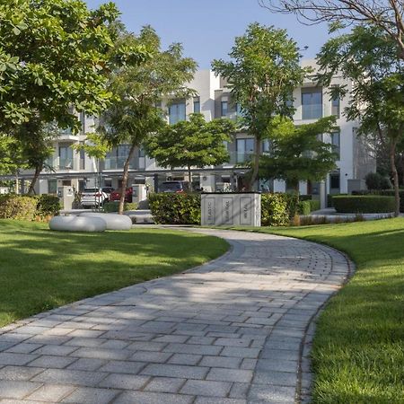Stay By Latinem Luxury 2Br Holiday Home Cv B2513 Near Burj Khalifa Dubai Exterior photo